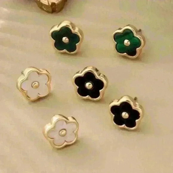 Three Pairs of Clover Stud Earrings Set: Green White and Black - Picture 3 of 3